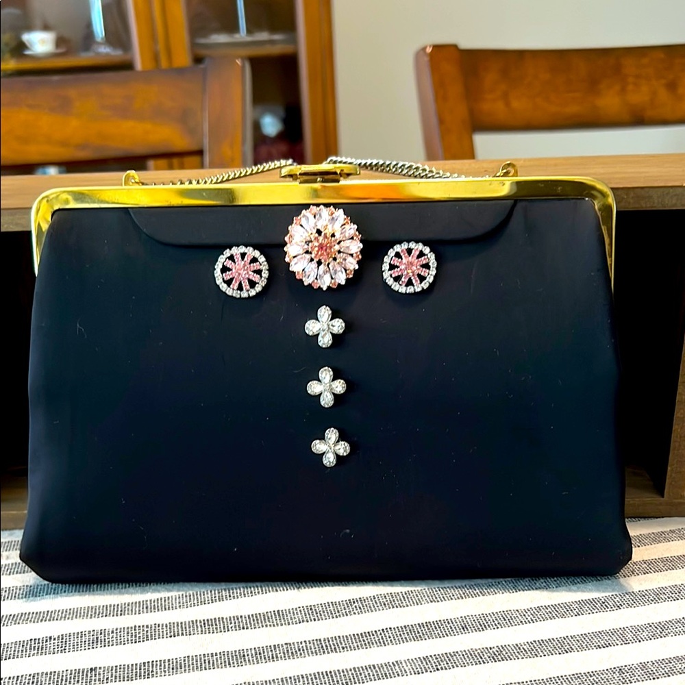 GIVEAWAY!!! Vintage Upcycled Handcrafted Black Handbag